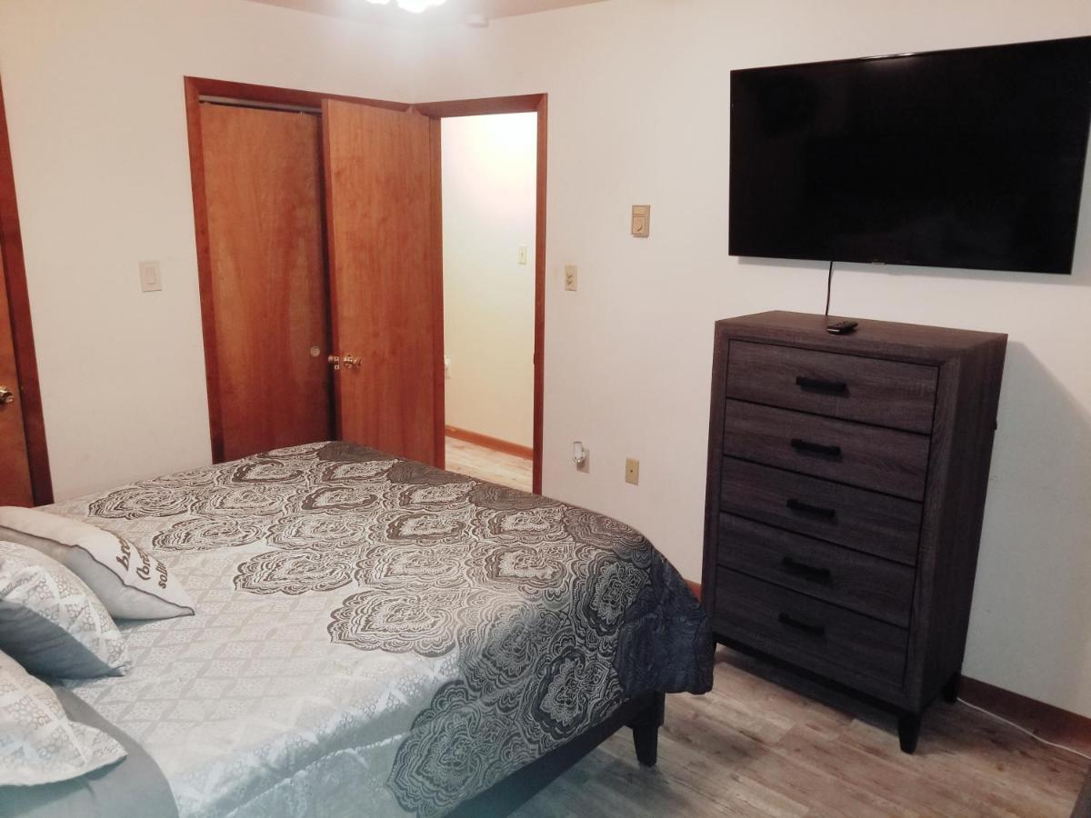 The Pocono'S Retreat With A Gameroom, Firepit, And Lake Bushkill Extérieur photo
